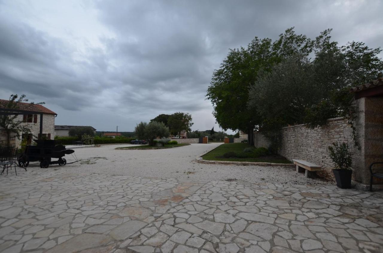 App & Rooms Juraga Bale Exterior photo